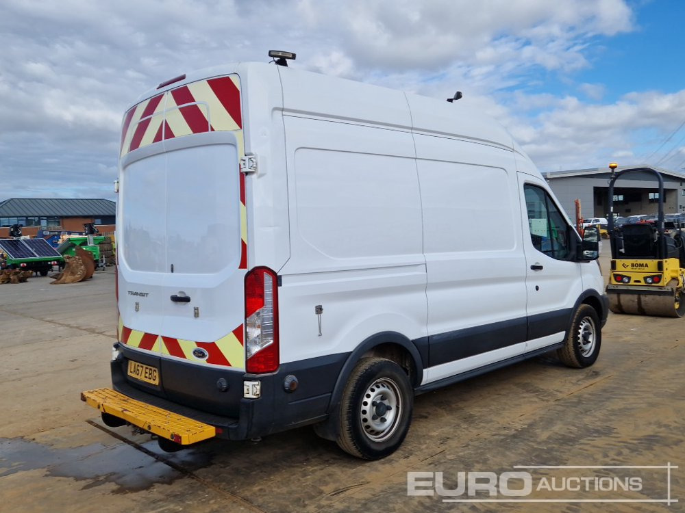 2018 Ford Transit 350 - فان المدمجة: صور 5 2018 Ford Transit 350 - فان المدمجة: صور 5
