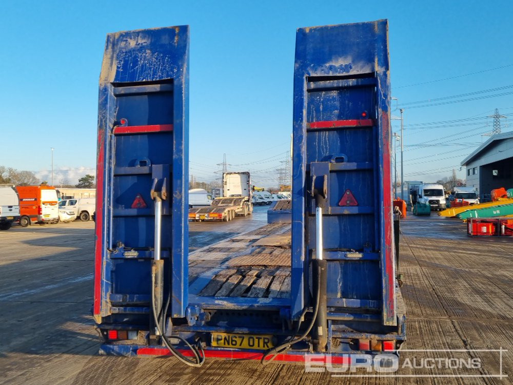2018 McCauley Tri Axle Step Frame Low Loader Trailer, Out Riggers, Hydraulic Ramps - عربة مسطحة منخفضة نصف مقطورة: صور 4 2018 McCauley Tri Axle Step Frame Low Loader Trailer, Out Riggers, Hydraulic Ramps - عربة مسطحة منخفضة نصف مقطورة: صور 4