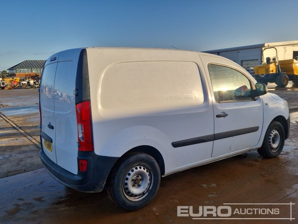 2018 Mercedes Citan 109CDI - الشاحنات الصغيرة: صور 5 2018 Mercedes Citan 109CDI - الشاحنات الصغيرة: صور 5