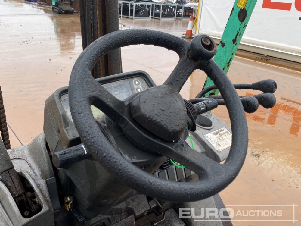 رافعة شوكية 2018 Mitsubishi FD25N: صور 18