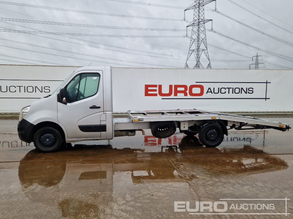 2018 Nissan NV400 - الشاحنات الصغيرة المسطحة: صور 2 2018 Nissan NV400 - الشاحنات الصغيرة المسطحة: صور 2