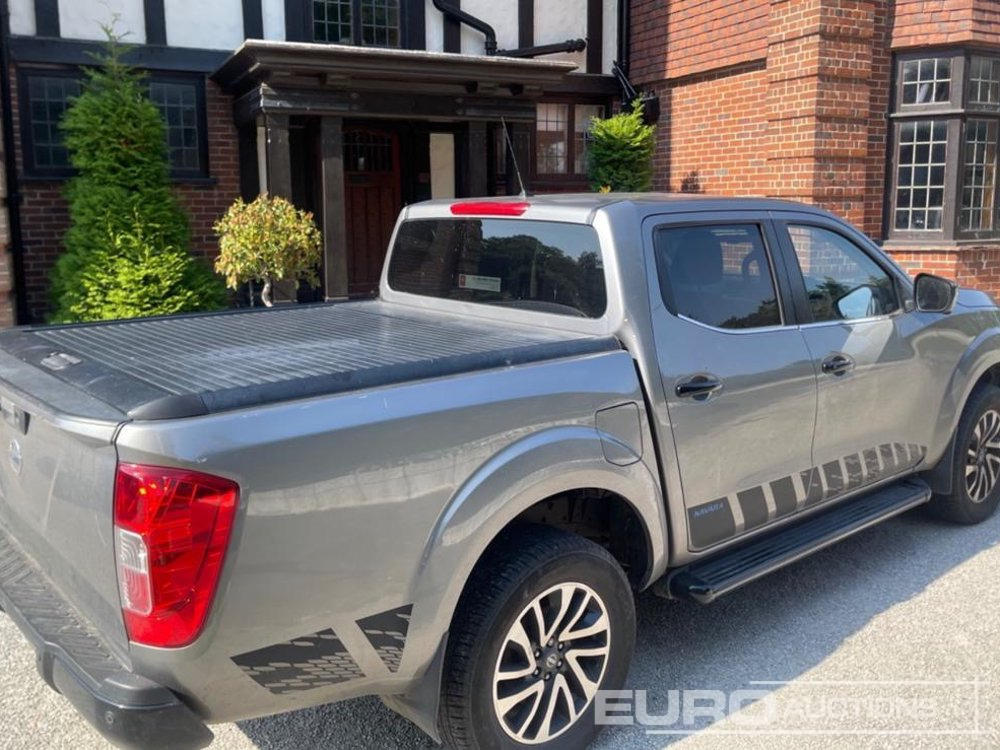 2018 Nissan Navara - شاحنة البيك أب: صور 1 2018 Nissan Navara - شاحنة البيك أب: صور 1