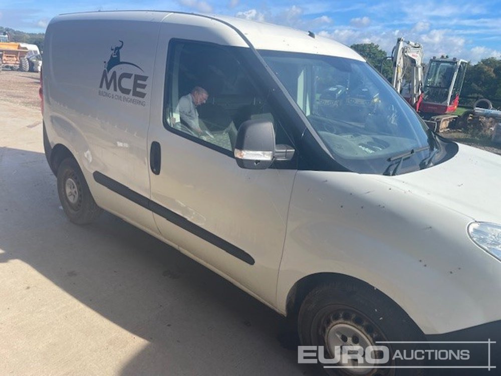 2018 Vauxhall Combo - فان المدمجة: صور 3 2018 Vauxhall Combo - فان المدمجة: صور 3