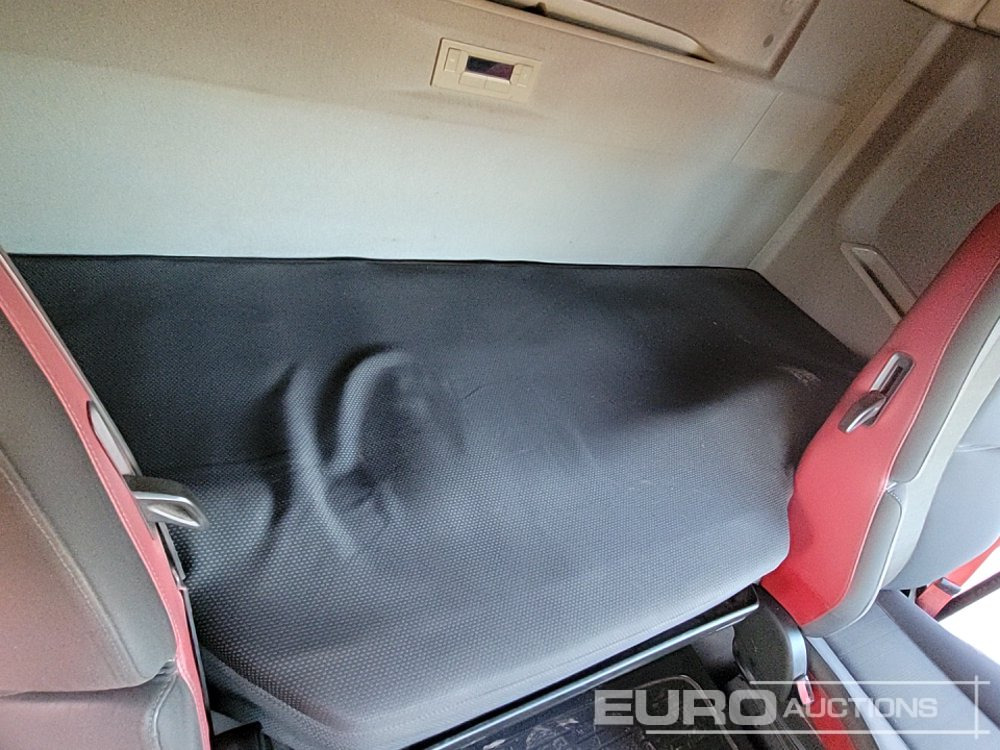 شاحنة جرار 2018 Volvo FH500: صور 32