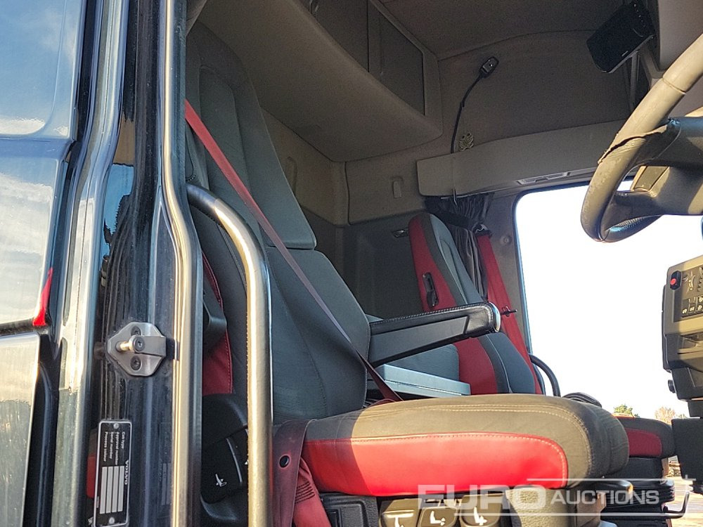 شاحنة جرار 2018 Volvo FH500: صور 28