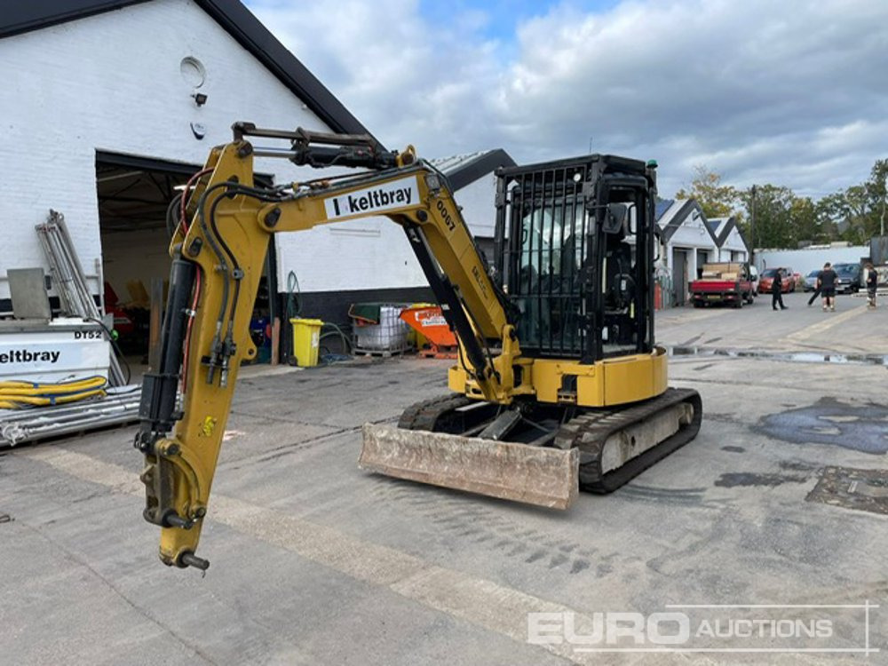 2019 CAT 305E2 - حفارة مصغرة: صور 1 2019 CAT 305E2 - حفارة مصغرة: صور 1