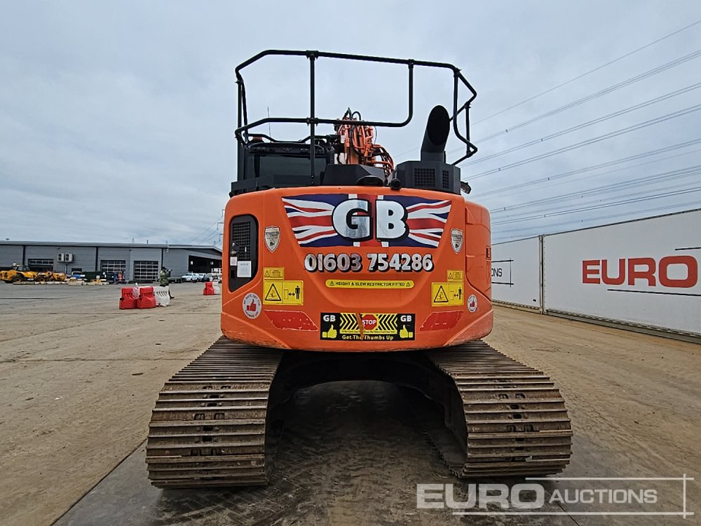 2019 Hitachi ZX135US-6 - حفارات زحافة: صور 4 2019 Hitachi ZX135US-6 - حفارات زحافة: صور 4