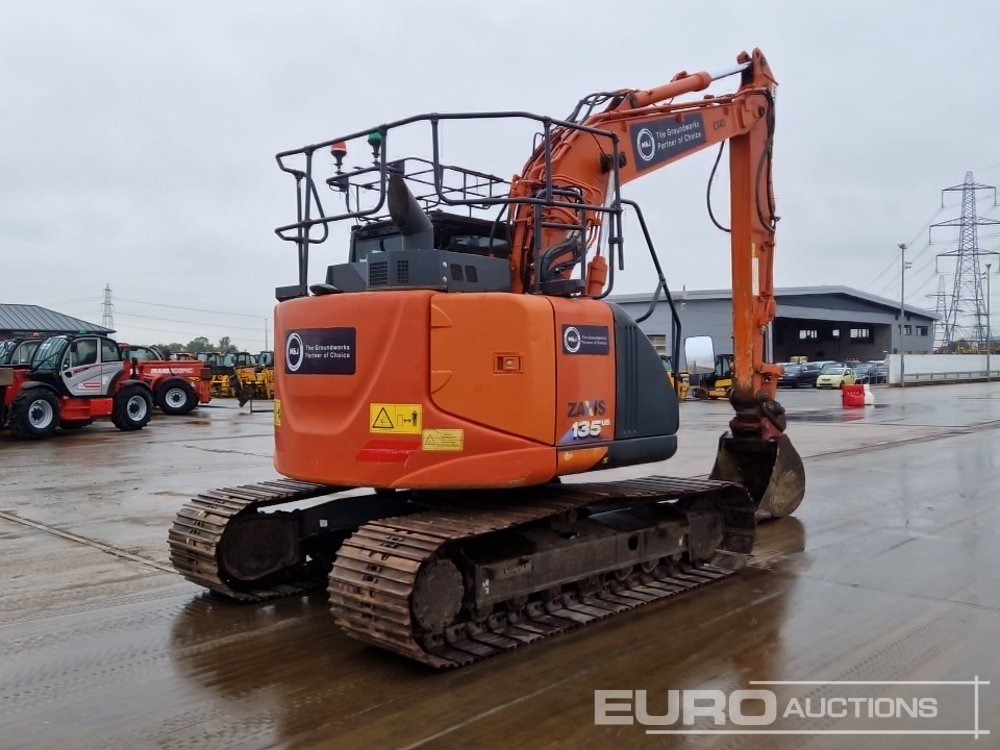 2019 Hitachi ZX135US-6 - حفارات زحافة: صور 5 2019 Hitachi ZX135US-6 - حفارات زحافة: صور 5