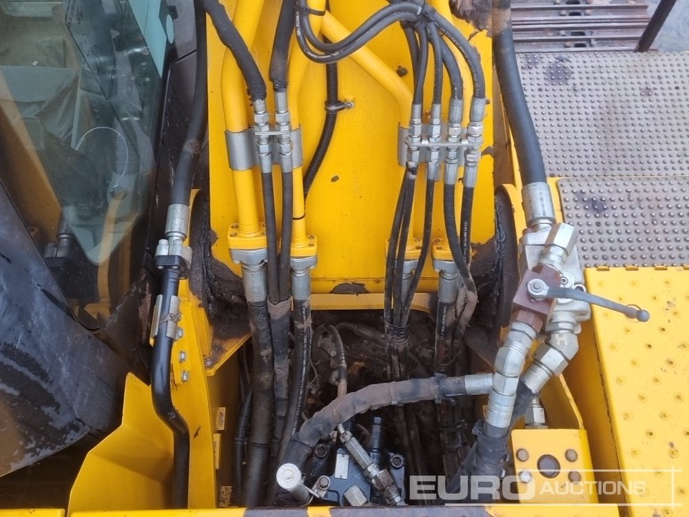 حفارات زحافة 2019 JCB 220X LC: صور 28