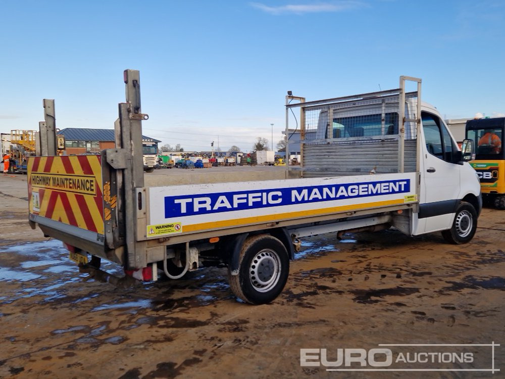 2019 Mercedes Sprinter 316 - الشاحنات الصغيرة المسطحة: صور 5 2019 Mercedes Sprinter 316 - الشاحنات الصغيرة المسطحة: صور 5