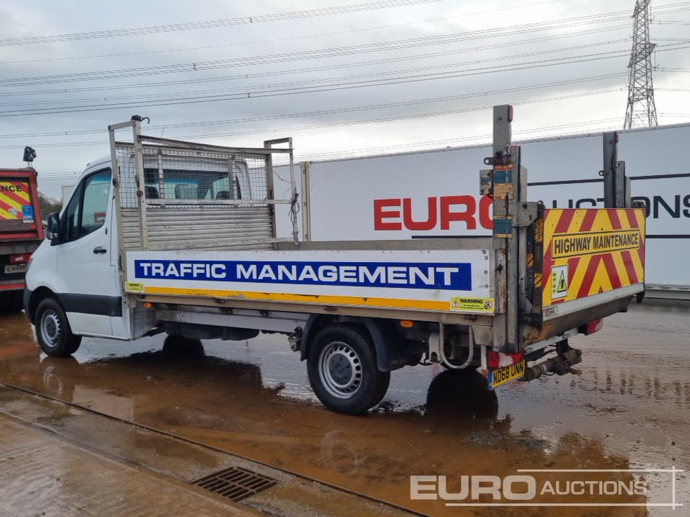 2019 Mercedes Sprinter 316 - الشاحنات الصغيرة المسطحة: صور 3 2019 Mercedes Sprinter 316 - الشاحنات الصغيرة المسطحة: صور 3