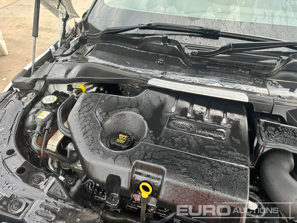 سيارة دفع رباعي 2019 Range Rover Evoque: صور 38