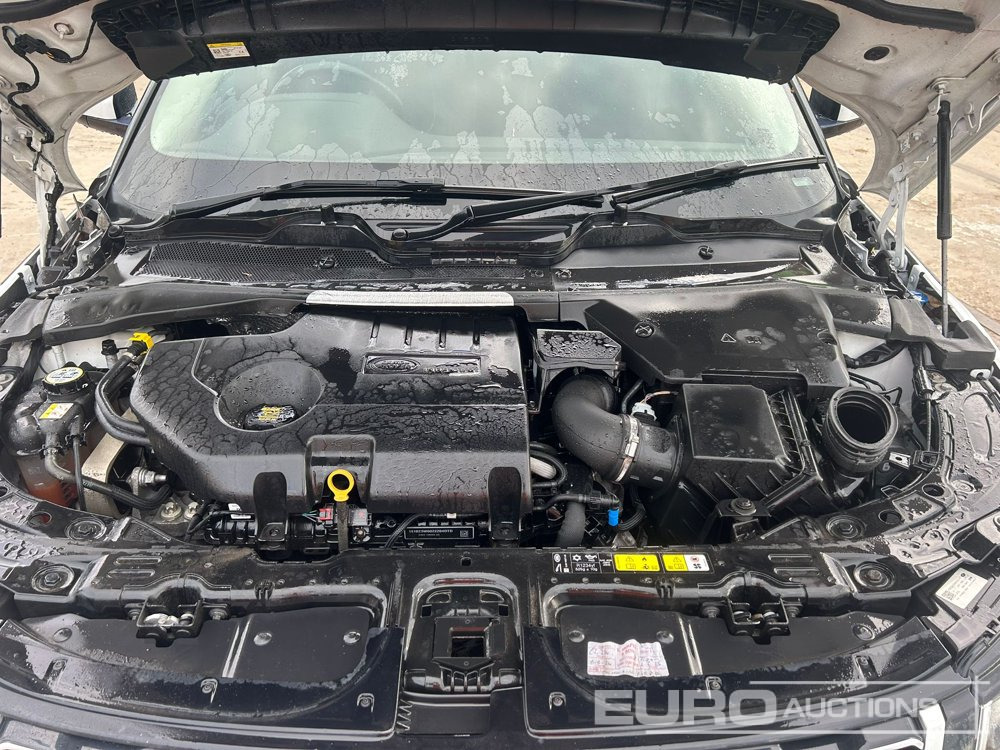 سيارة دفع رباعي 2019 Range Rover Evoque: صور 37