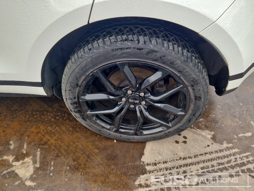 سيارة دفع رباعي 2019 Range Rover Evoque: صور 10