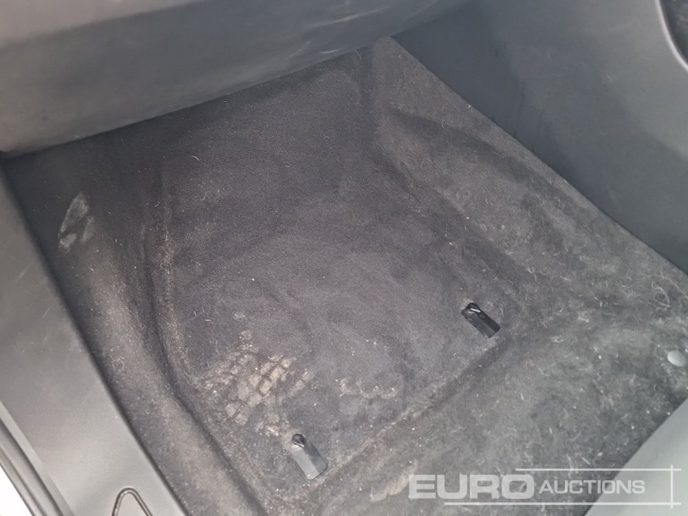 سيارة دفع رباعي 2019 Range Rover Evoque: صور 17