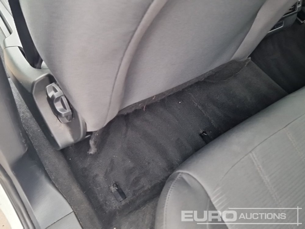 سيارة دفع رباعي 2019 Range Rover Evoque: صور 21