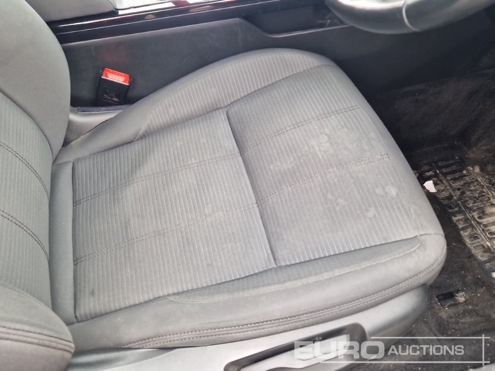 سيارة دفع رباعي 2019 Range Rover Evoque: صور 31