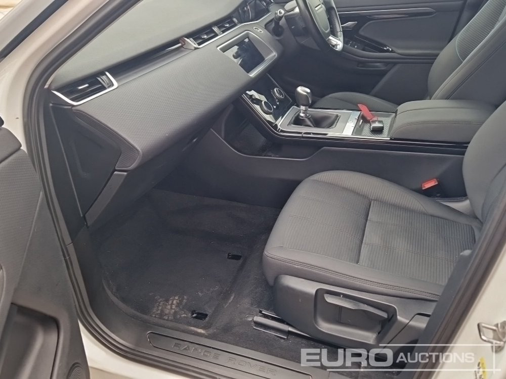 سيارة دفع رباعي 2019 Range Rover Evoque: صور 16