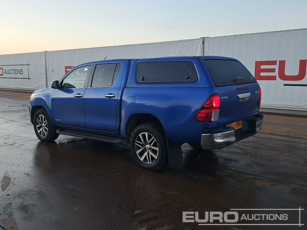 2019 Toyota Hilux - شاحنة البيك أب: صور 3 2019 Toyota Hilux - شاحنة البيك أب: صور 3