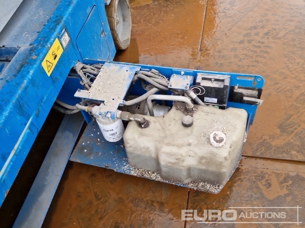 رافعات مقصية 2020 Genie GS3246: صور 21 رافعات مقصية 2020 Genie GS3246: صور 21