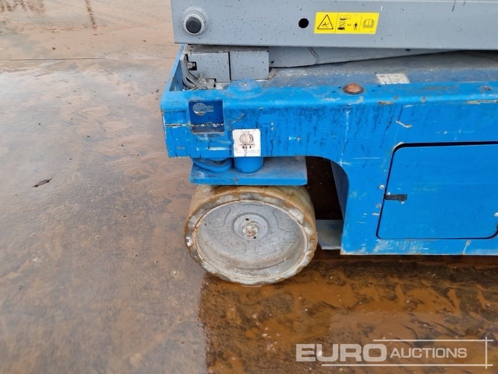 رافعات مقصية 2020 Genie GS3246: صور 9 رافعات مقصية 2020 Genie GS3246: صور 9