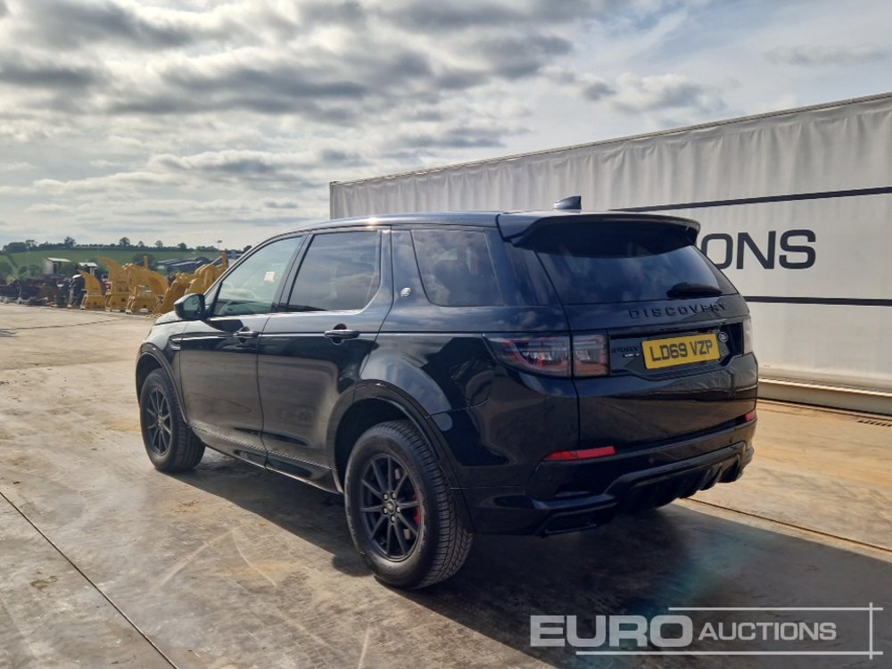 2020 Land Rover Discovery Sport - سيارة دفع رباعي: صور 3 2020 Land Rover Discovery Sport - سيارة دفع رباعي: صور 3