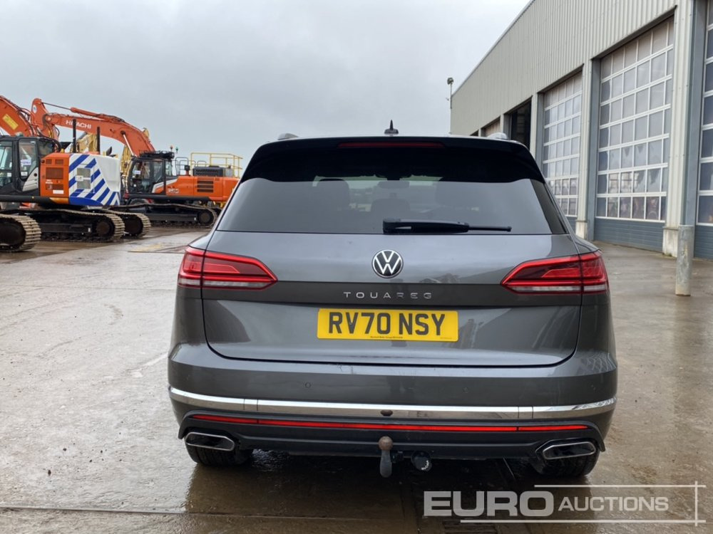 2020 Volkswagen Touareg - سيارة دفع رباعي: صور 4 2020 Volkswagen Touareg - سيارة دفع رباعي: صور 4