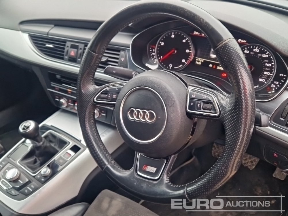 سيارة 2021 Audi A6: صور 30