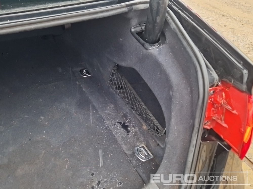 سيارة 2021 Audi A6: صور 11