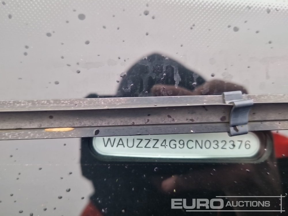 سيارة 2021 Audi A6: صور 47