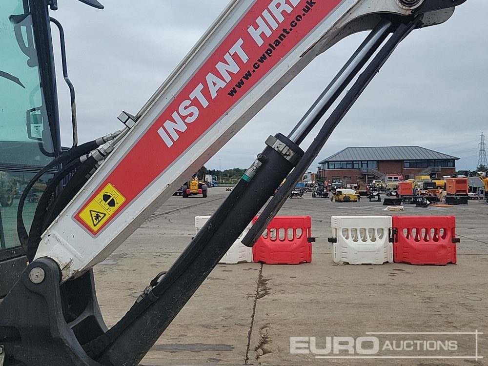 حفارة مصغرة 2021 Bobcat E50Z: صور 22