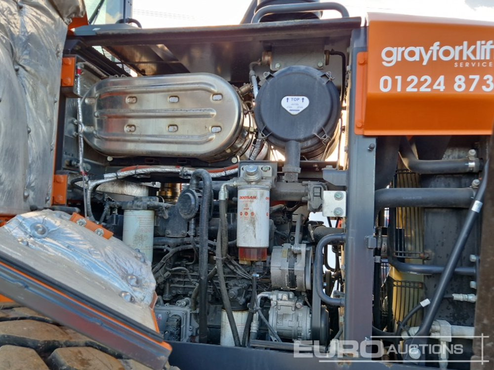 اللودر بعجل 2021 Doosan DL220-7: صور 33