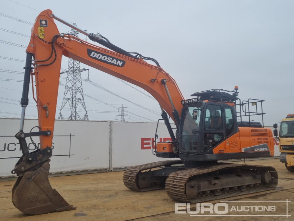 2021 Doosan DX225LC-5 - حفارات زحافة: صور 1 2021 Doosan DX225LC-5 - حفارات زحافة: صور 1