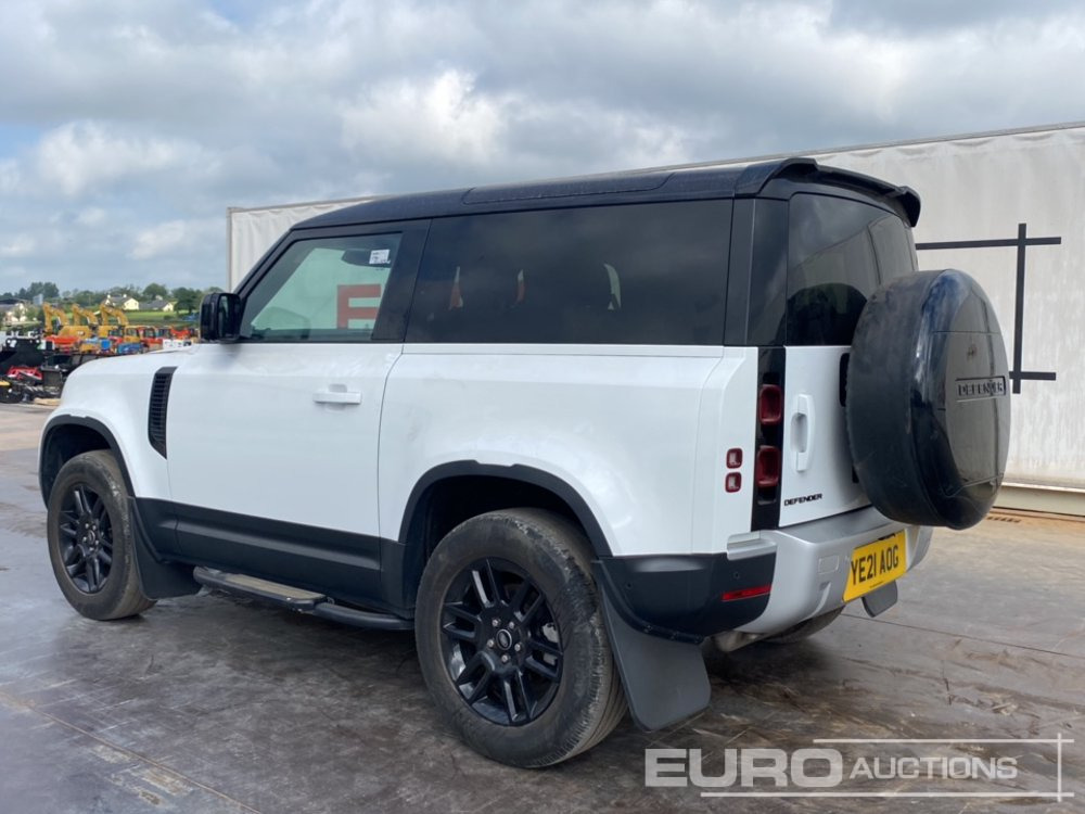 2021 Land Rover Defender - سيارة دفع رباعي: صور 3 2021 Land Rover Defender - سيارة دفع رباعي: صور 3