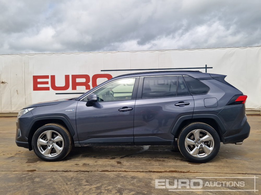 2021 Toyota RAV 4 - سيارة دفع رباعي: صور 2 2021 Toyota RAV 4 - سيارة دفع رباعي: صور 2