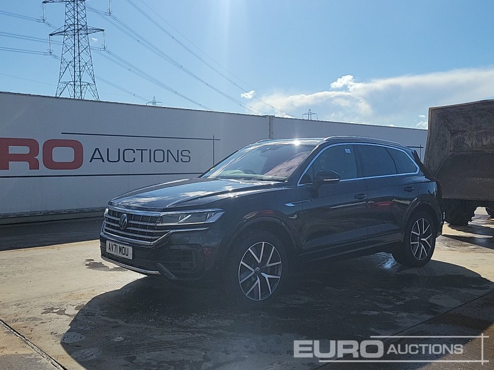 2021 Volkswagen Touareg - سيارة دفع رباعي: صور 1 2021 Volkswagen Touareg - سيارة دفع رباعي: صور 1