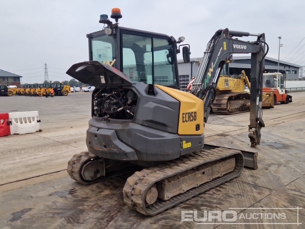 2021 Volvo ECR58F - حفارة مصغرة: صور 5 2021 Volvo ECR58F - حفارة مصغرة: صور 5