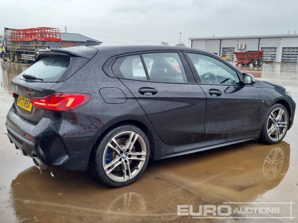 2022 BMW M135I - سيارة: صور 5 2022 BMW M135I - سيارة: صور 5