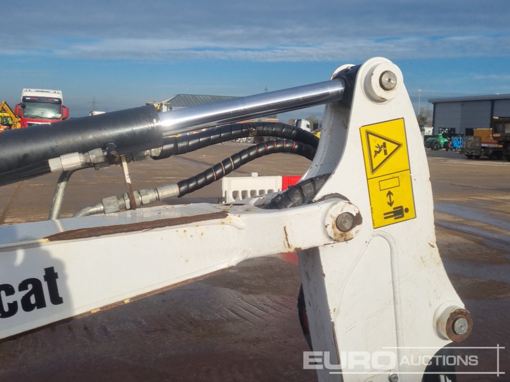 حفارة مصغرة 2022 Bobcat E17Z: صور 26