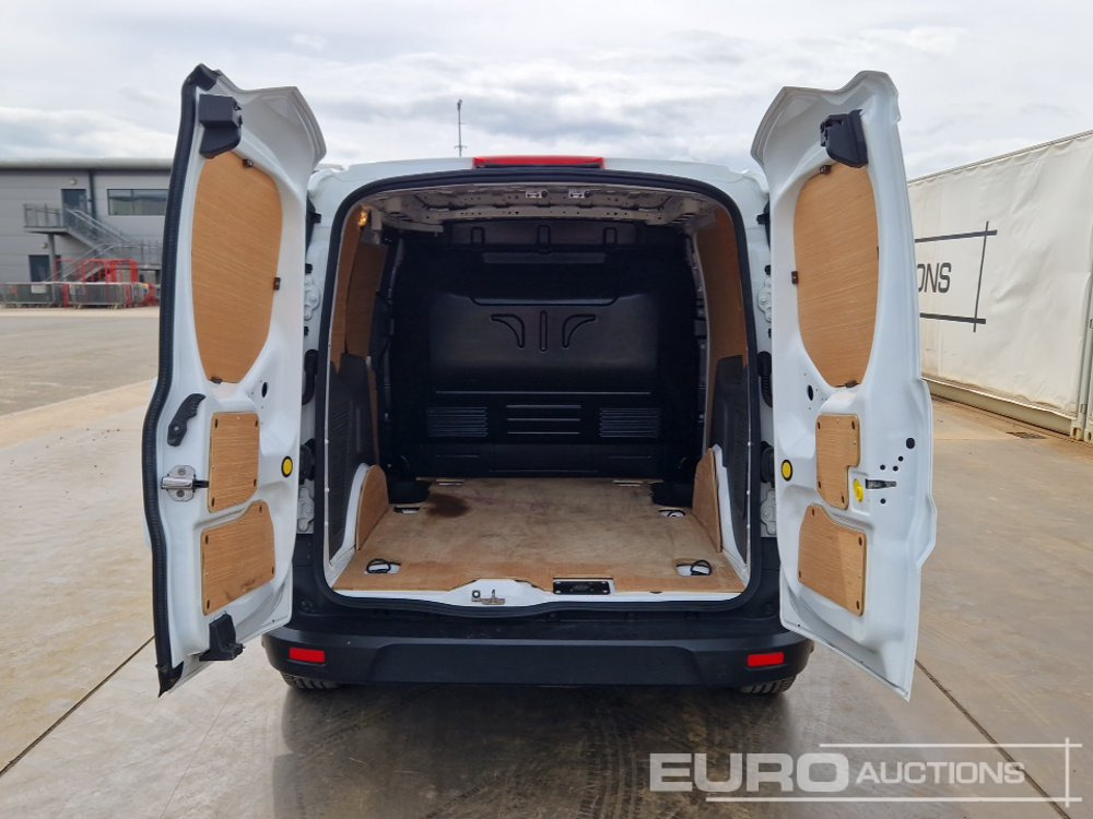 فان المدمجة 2022 Ford Transit Connect 220: صور 36
