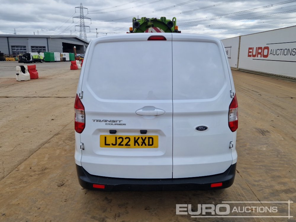 2022 Ford Transit Courier - فان المدمجة: صور 4 2022 Ford Transit Courier - فان المدمجة: صور 4