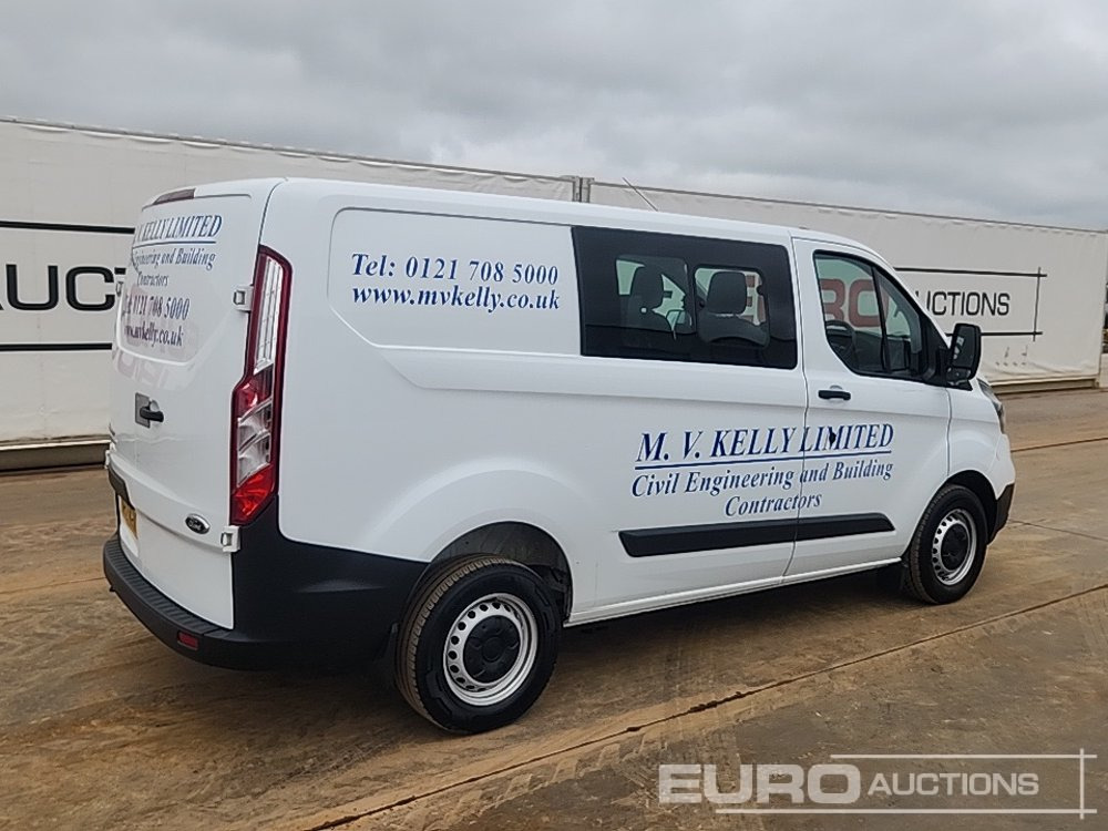 2022 Ford Transit Custom 300 - الشاحنات الصغيرة كابينة مزدوجة: صور 5 2022 Ford Transit Custom 300 - الشاحنات الصغيرة كابينة مزدوجة: صور 5