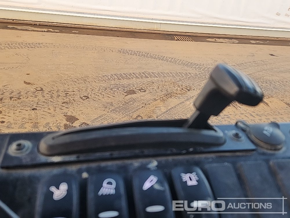 حفارة مصغرة 2022 JCB 16C-1 T3: صور 26 حفارة مصغرة 2022 JCB 16C-1 T3: صور 26