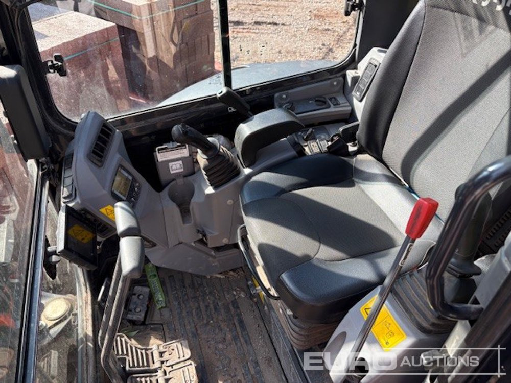 2022 Kubota U36-4 - حفارة مصغرة: صور 5 2022 Kubota U36-4 - حفارة مصغرة: صور 5