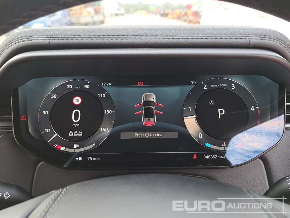سيارة دفع رباعي 2022 Land Rover Range Rover Sport: صور 35