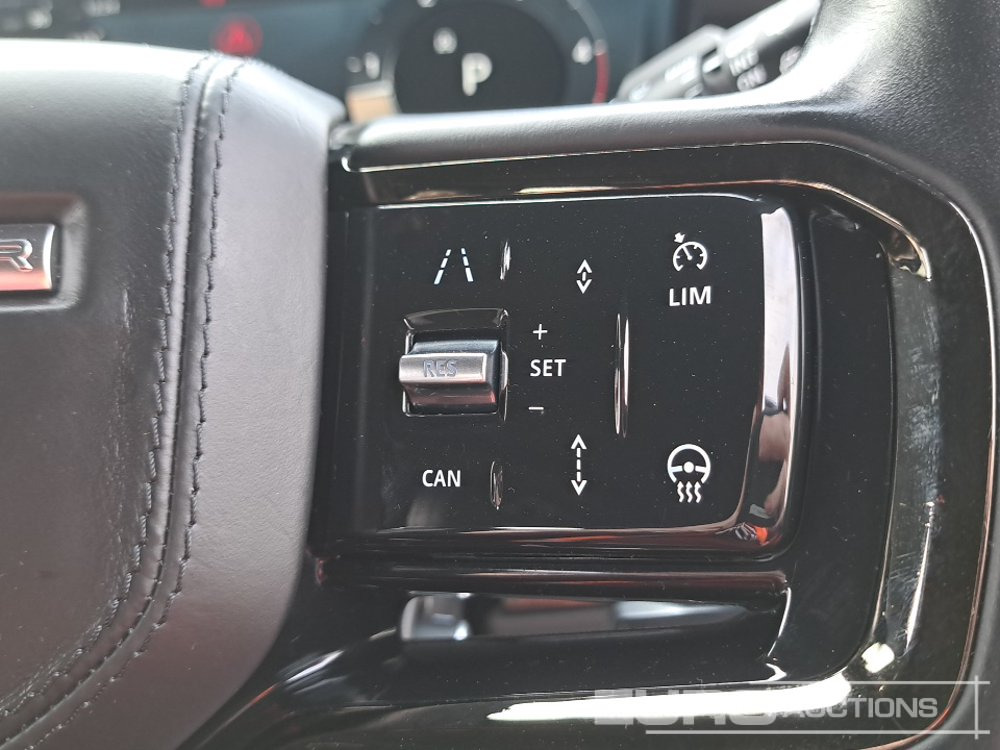 سيارة دفع رباعي 2022 Land Rover Range Rover Sport: صور 32