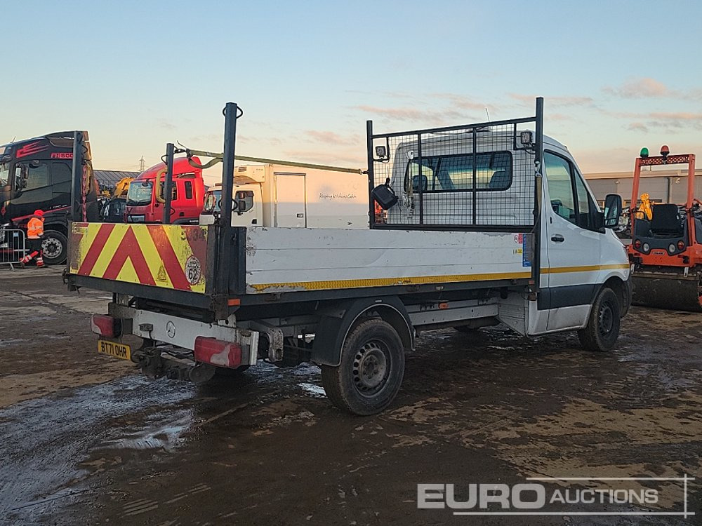 2022 Mercedes Sprinter 315 CDI - قلاب صغير: صور 5 2022 Mercedes Sprinter 315 CDI - قلاب صغير: صور 5