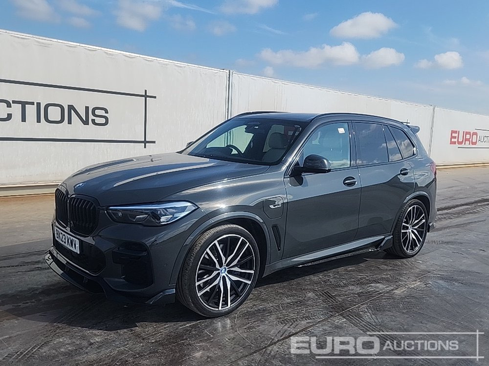 2023 BMW X5 - سيارة دفع رباعي: صور 1 2023 BMW X5 - سيارة دفع رباعي: صور 1