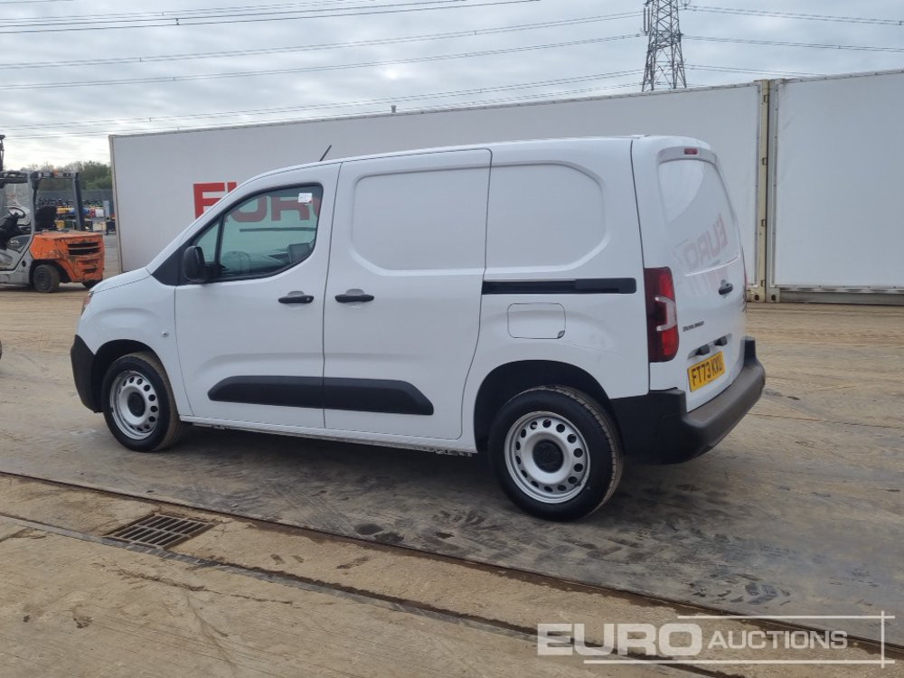 2023 Citroen Berlingo - الشاحنات الصغيرة: صور 3 2023 Citroen Berlingo - الشاحنات الصغيرة: صور 3