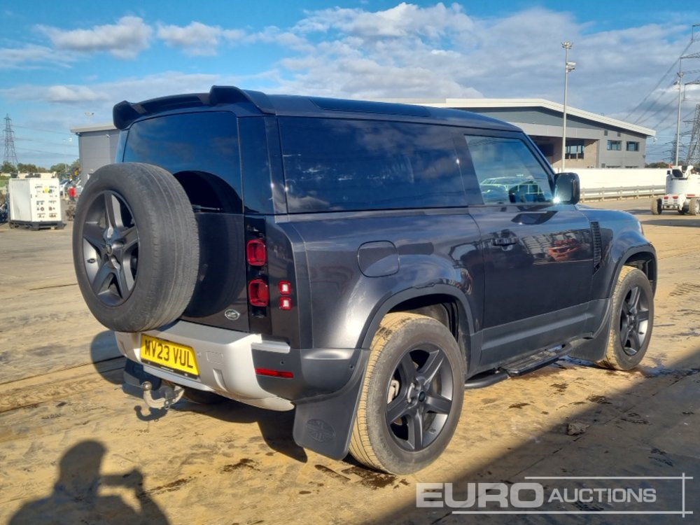 2023 Land Rover Defender - سيارة دفع رباعي: صور 5 2023 Land Rover Defender - سيارة دفع رباعي: صور 5